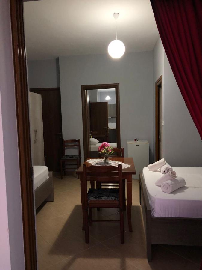 Vila Jeti Ksamil Luaran gambar