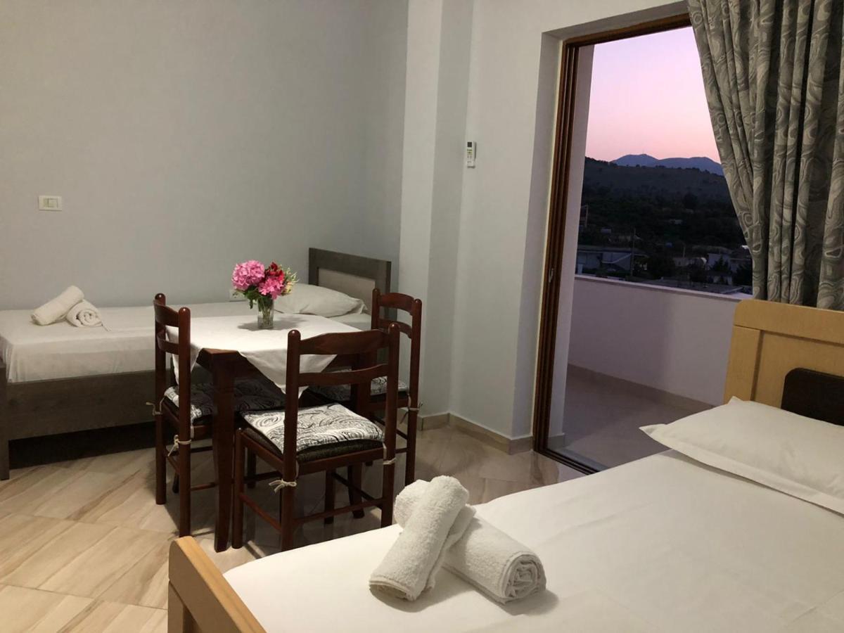 Vila Jeti Ksamil Luaran gambar