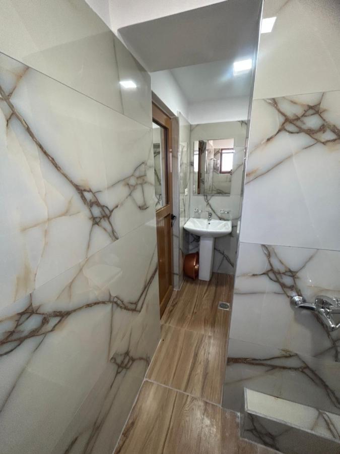 Vila Jeti Ksamil Luaran gambar