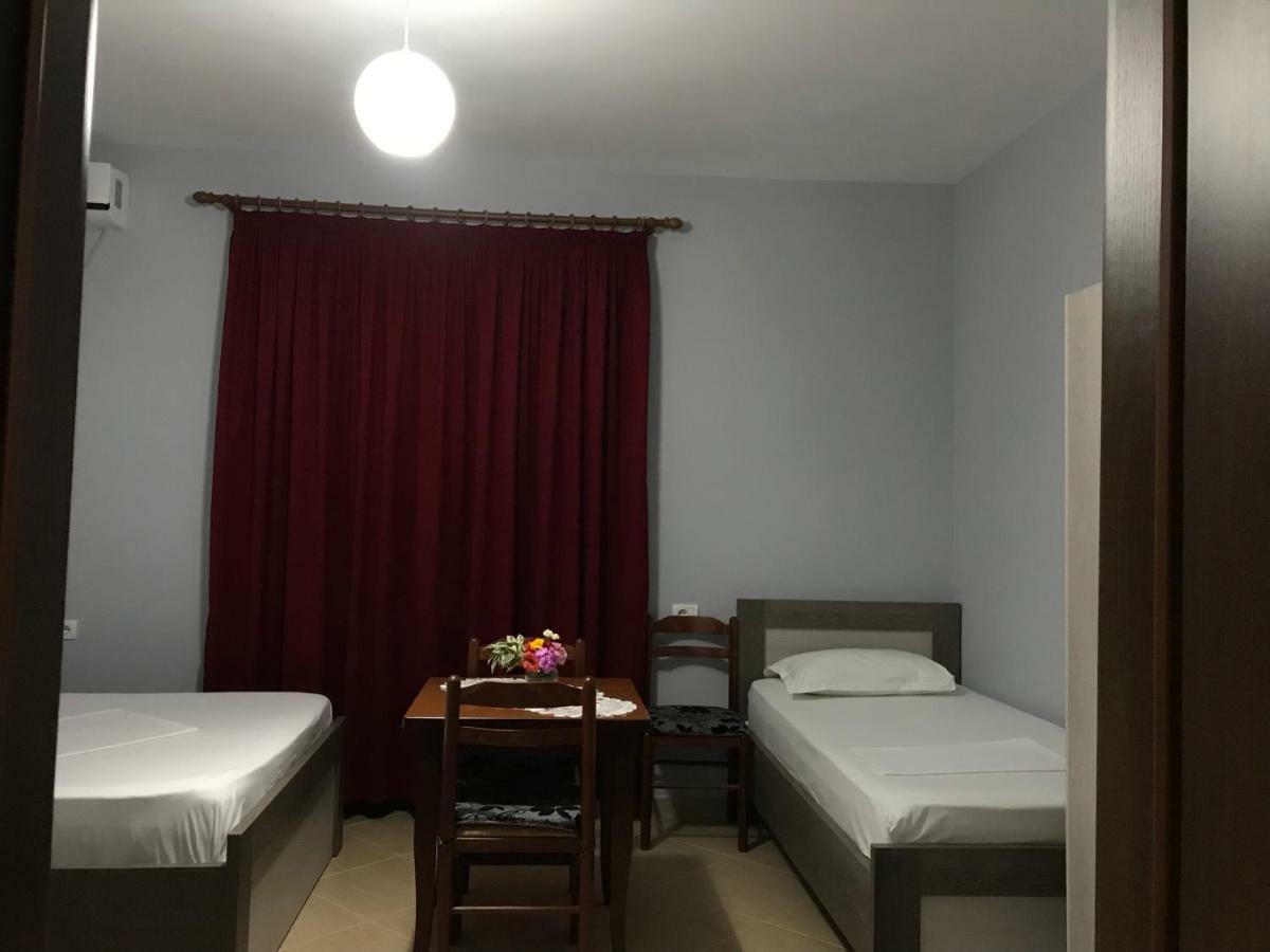 Vila Jeti Ksamil Luaran gambar
